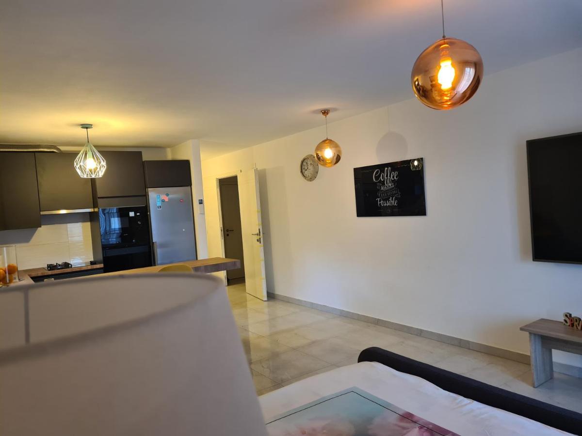 Studio Apartment Doris โปเรช ภายนอก รูปภาพ