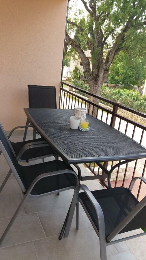 Studio Apartment Doris โปเรช ภายนอก รูปภาพ